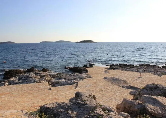 In With Sea View, Balcony, Air Conditioning, Wifi 5148-1 Appartement Rogoznica (Sibenik-Knin)